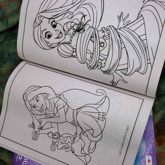 Disney‎ Princess Coloring & Activity Books - Picture 8 of 8
